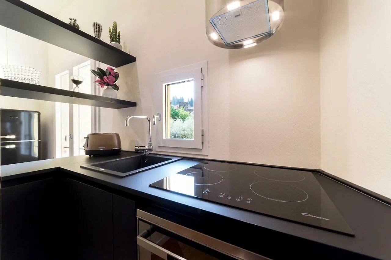 Daire San Niccolo Hidden Gem Suite Floransa